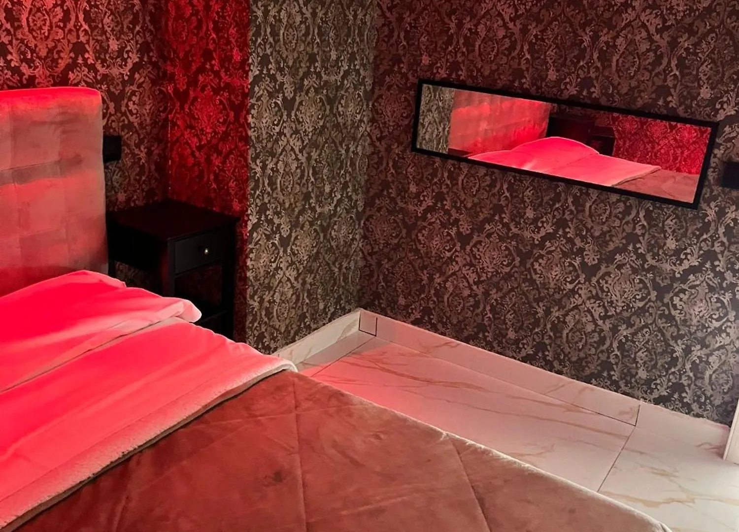 קאסלנואבו די נאפולי Life Hotel קאסלנואבו די נאפולי
