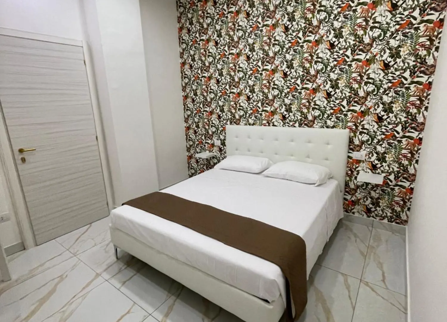 קאסלנואבו די נאפולי Life Hotel